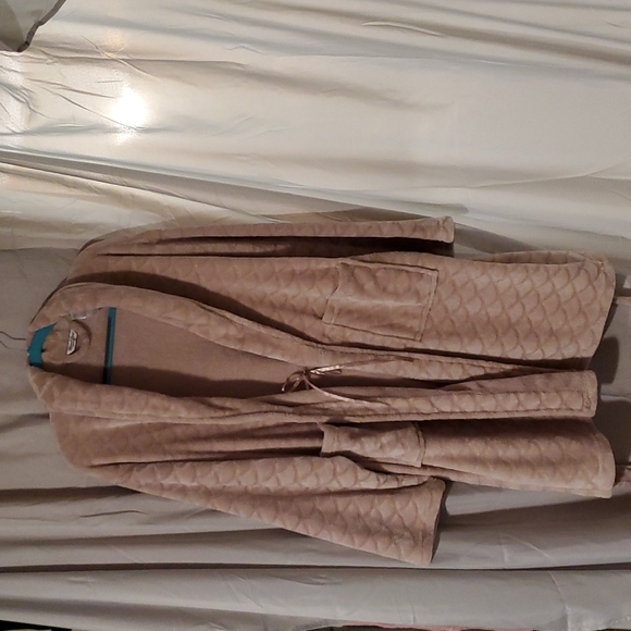 NWOT - Heavy Weight Robe - Very Soft & Warm - light pink - Picture 4 of 6